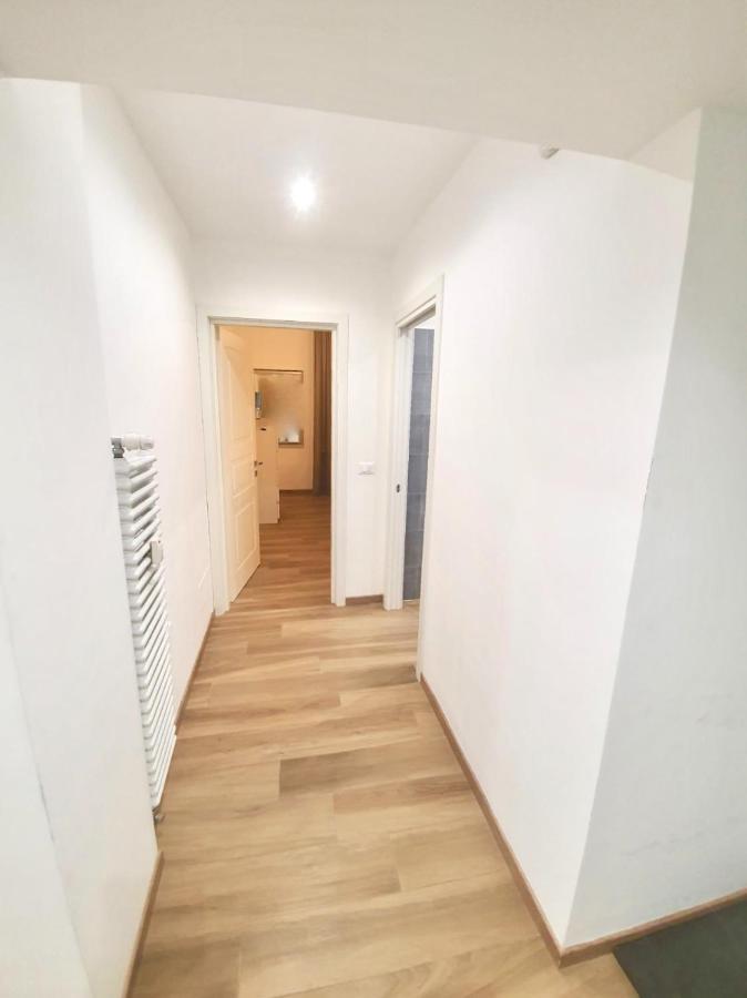 Genoa Lux Apartments With Parking ภายนอก รูปภาพ