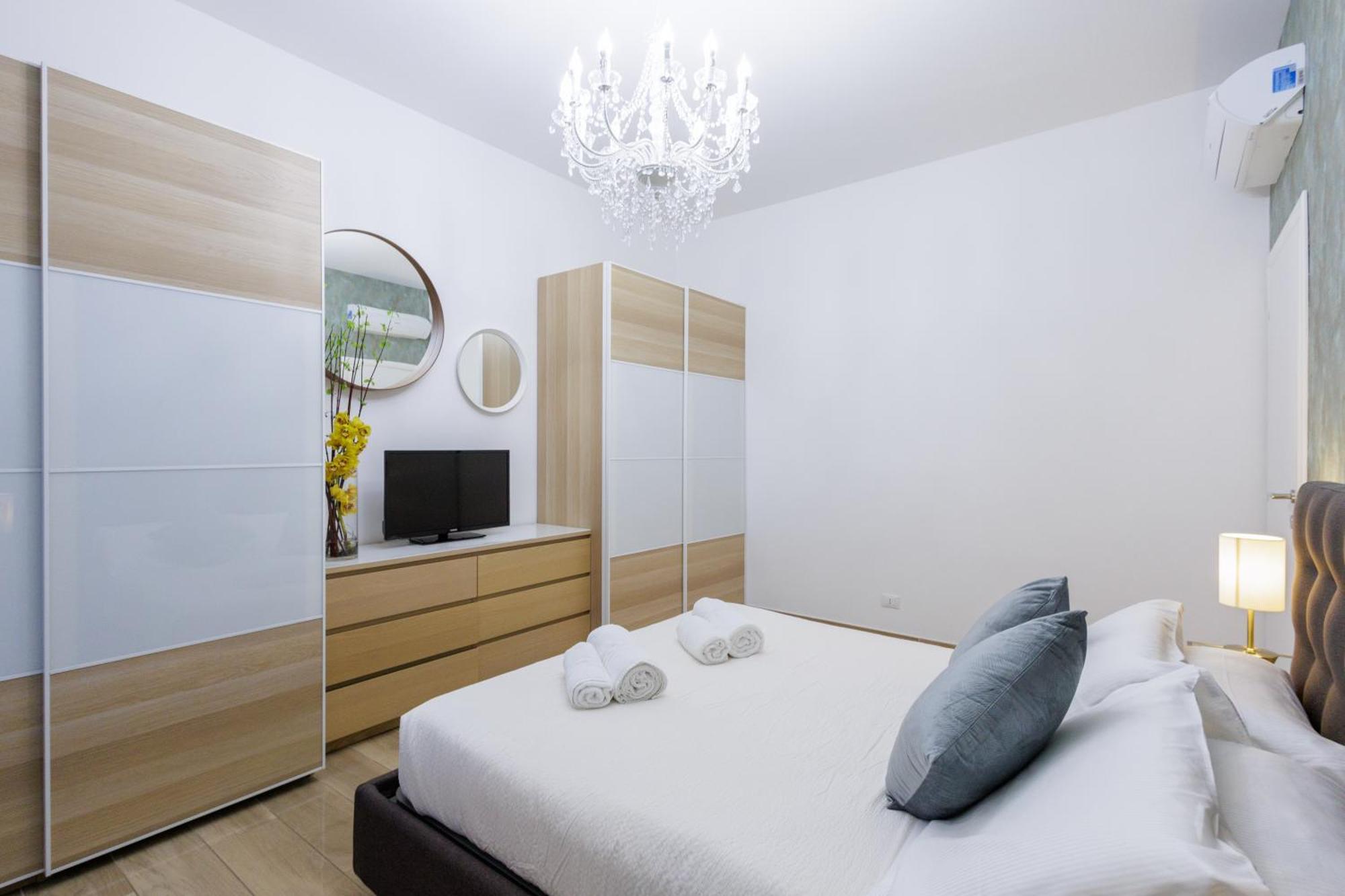 Genoa Lux Apartments With Parking ภายนอก รูปภาพ